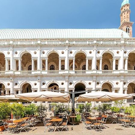Ihomes Vicenza Luaran gambar